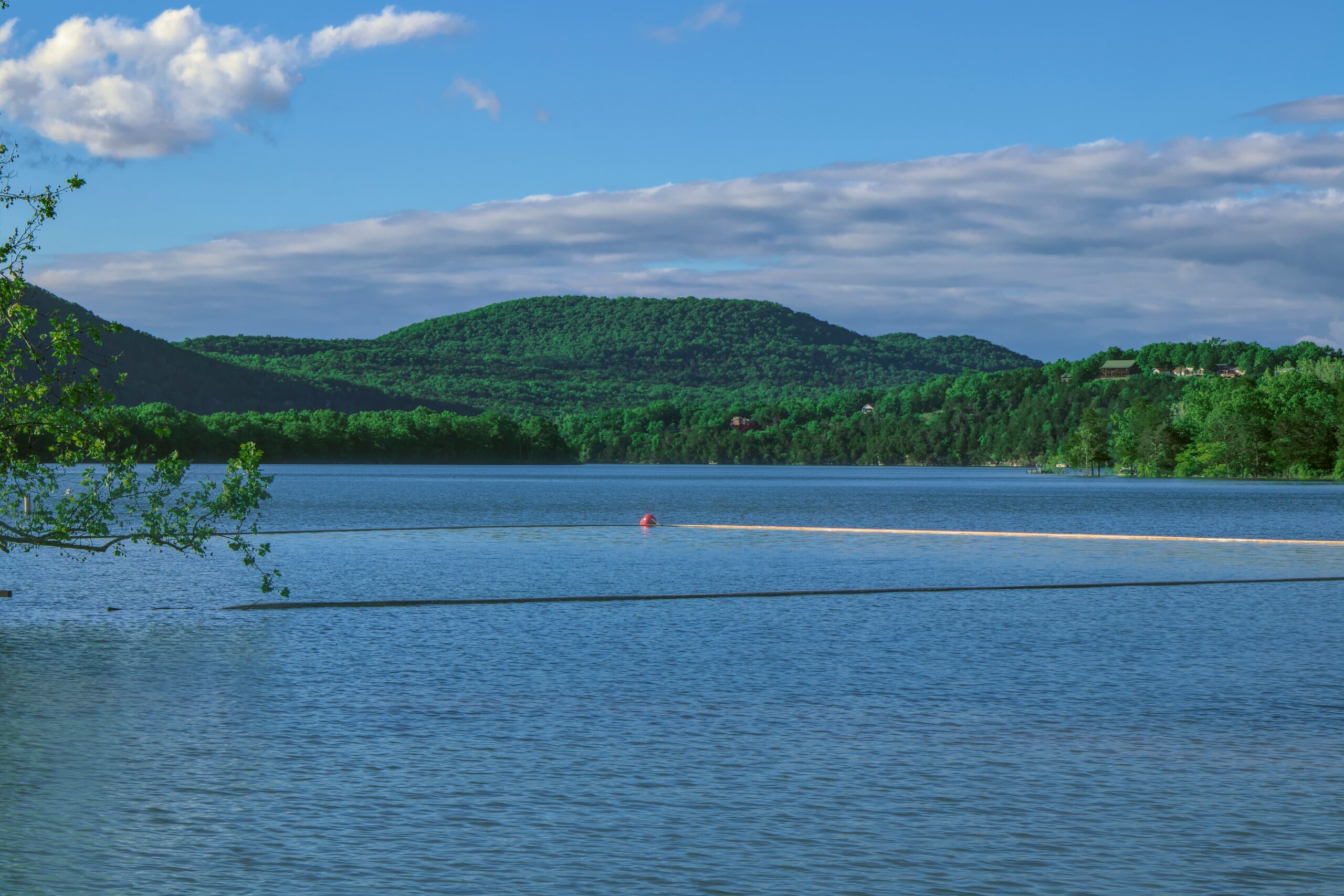 lake of the ozarks hero image