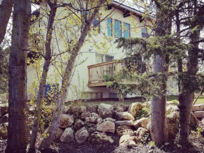 Large & Cozy Updated Chalet!! With Mountainviews!!