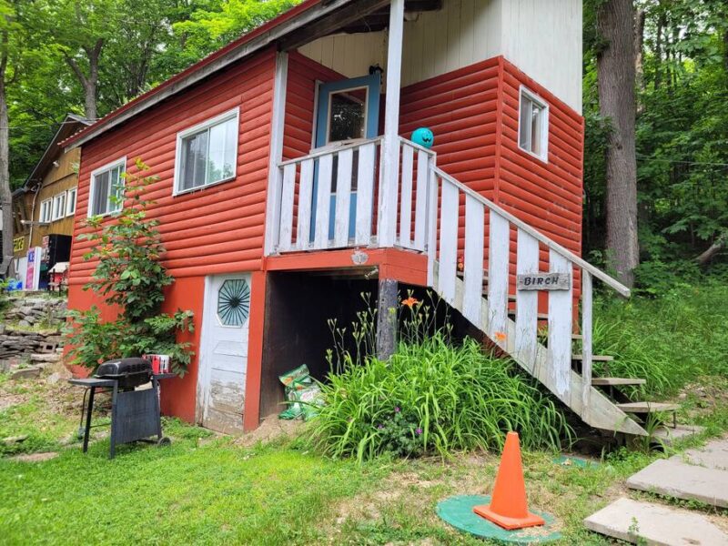 Birch Cabin: Lakefront Hideaway Resort - 3 bedroom