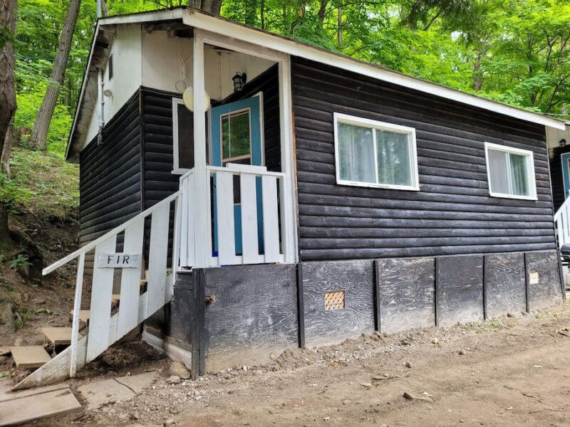 FIR Cabin: Lakefront Hideaway Resort - 2 bedroom