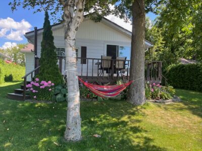 Call of the Loon - private waterfront cottage Share Save