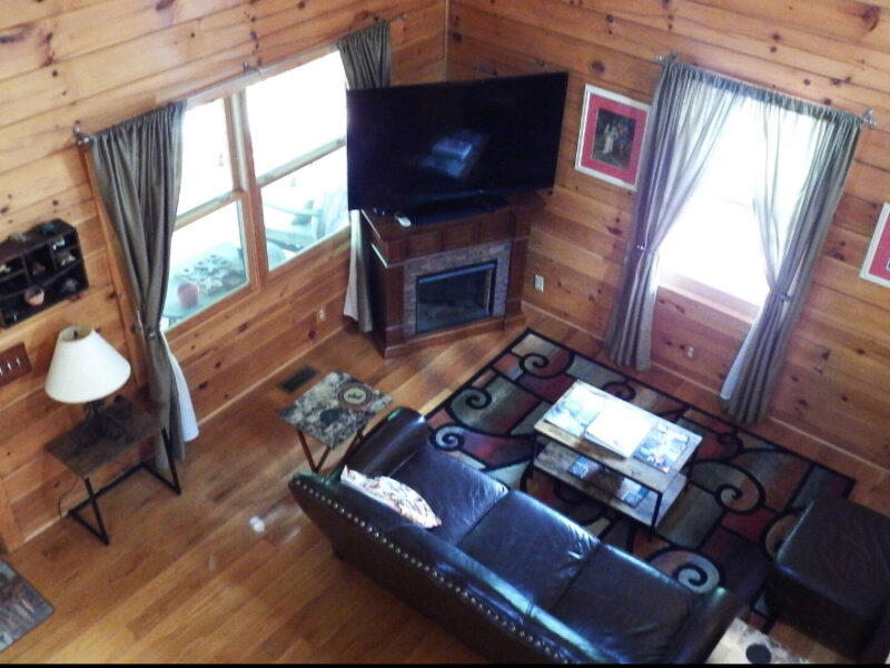 Majestic Lakefront Log Cabin in the NC High Plains