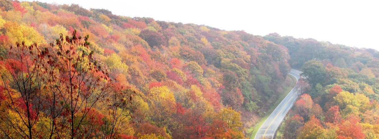 Smoky Mountains in the autumn along the highway.