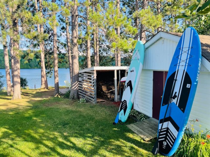 White Pine Cottage Wilberforce- Sandy Beach Entry