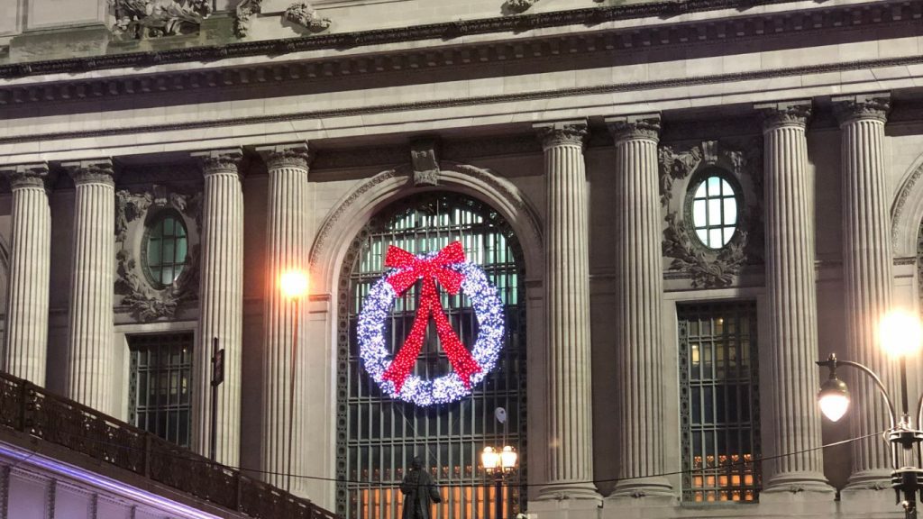 New York Christmas Wreath