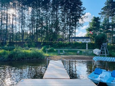 White Pine Cottage Wilberforce- Sandy Beach Entry