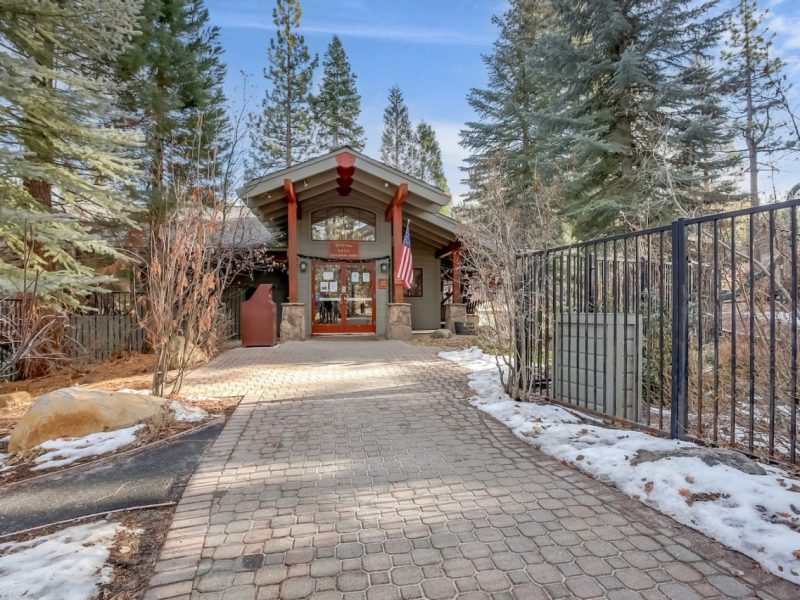 Northstar Village Studio | Pet Friendly | Near Gondola & Dining