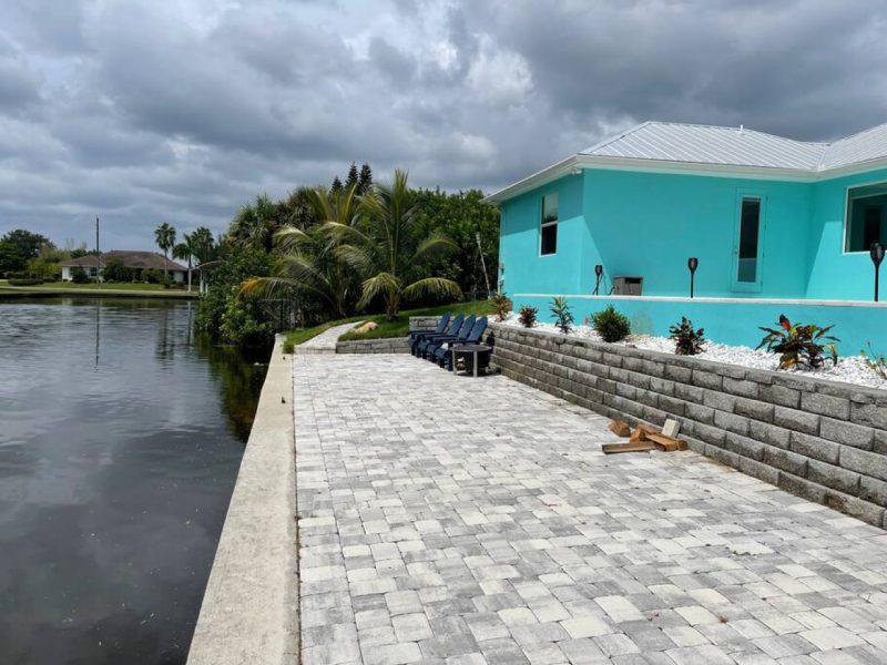 3 Bedroom Home on a Canal with a Heated Pool