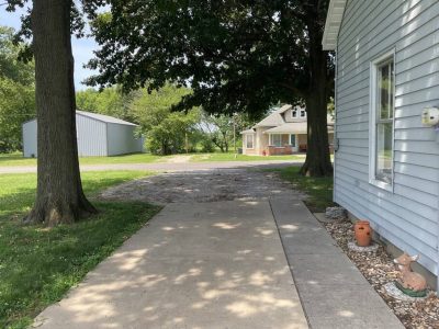 Relaxing 3 bedroom cottage right off Lake Carlyle