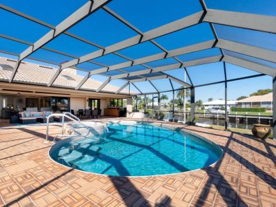 Villa Tropical - Waterfront Luxury Home in Punta Gorda, FL