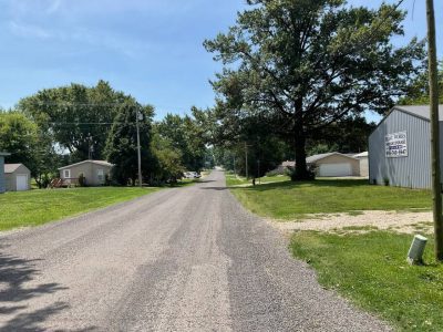 Relaxing 3 bedroom cottage right off Lake Carlyle