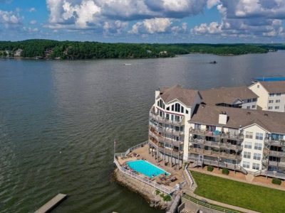 Brand New Lake Ozark's Lakefront Oasis