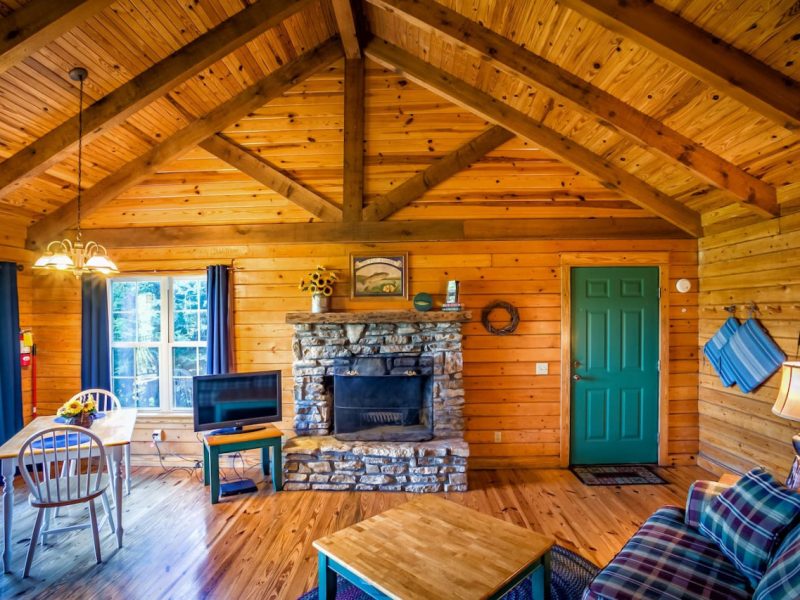 Lake View Country Blue Log Cabin