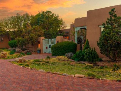 Villa Namaste - Luxury Mountain View Home - Santa Fe, NM